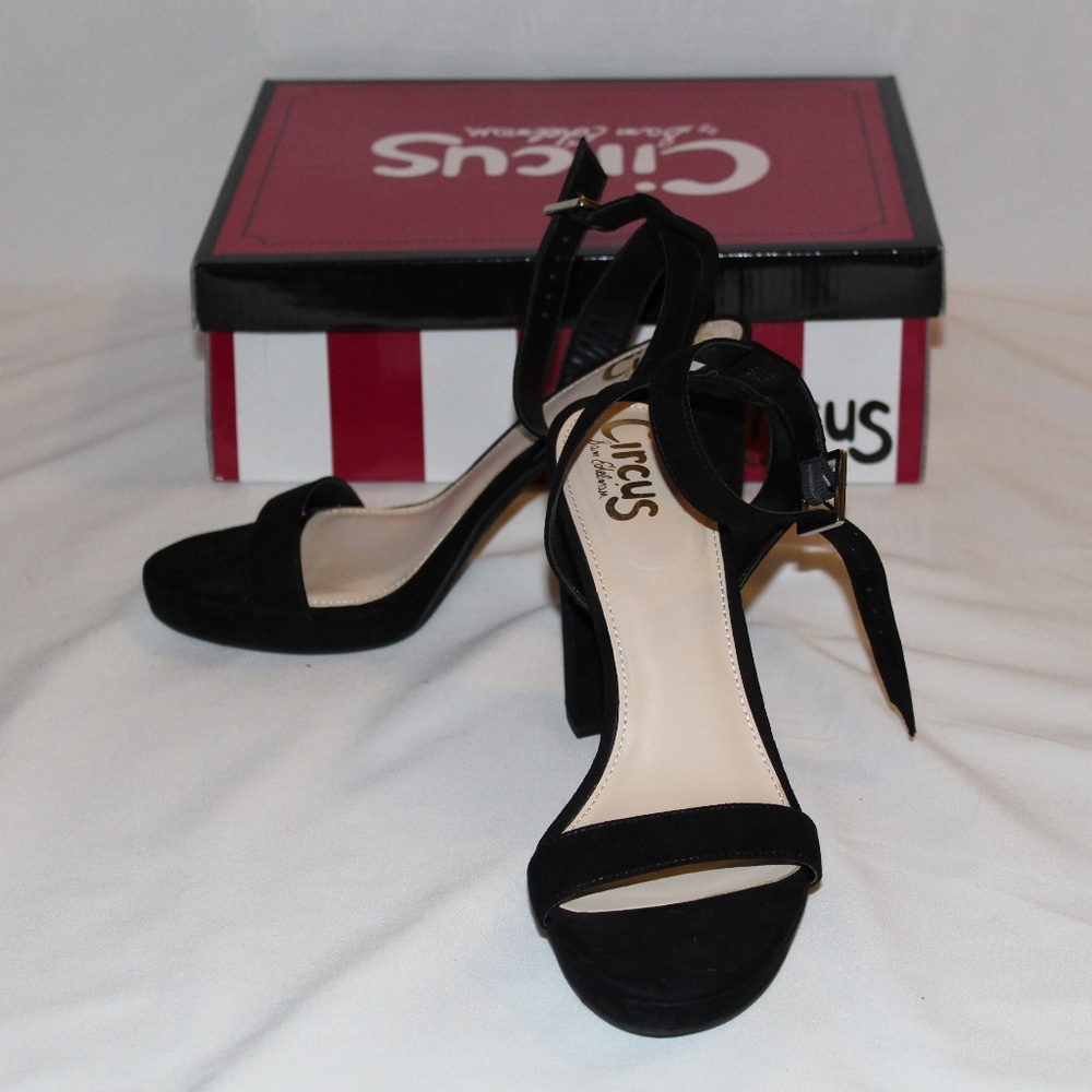 Platform black heels